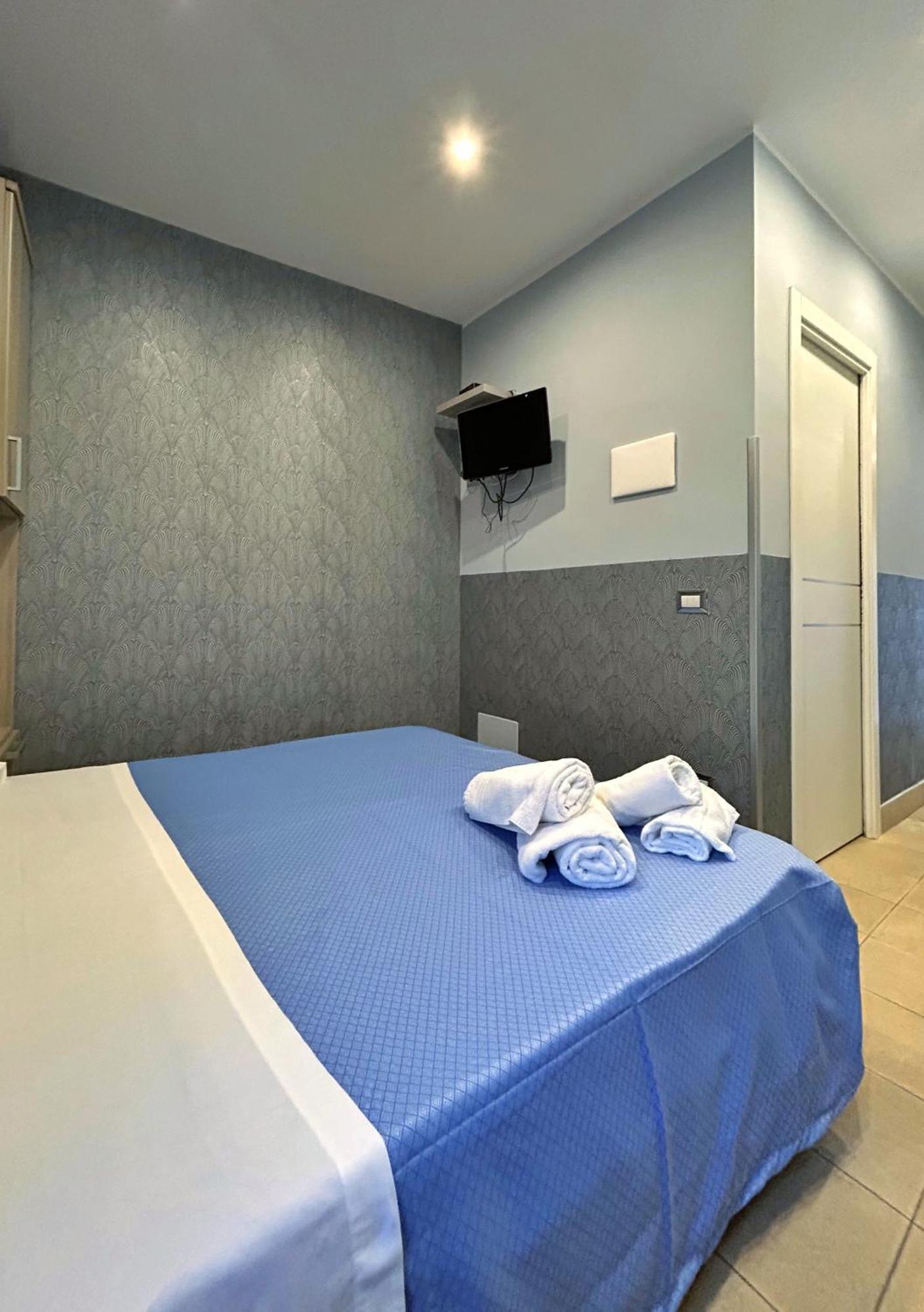 지아르디니낙소스 La Piazzetta B&B 외부 사진
