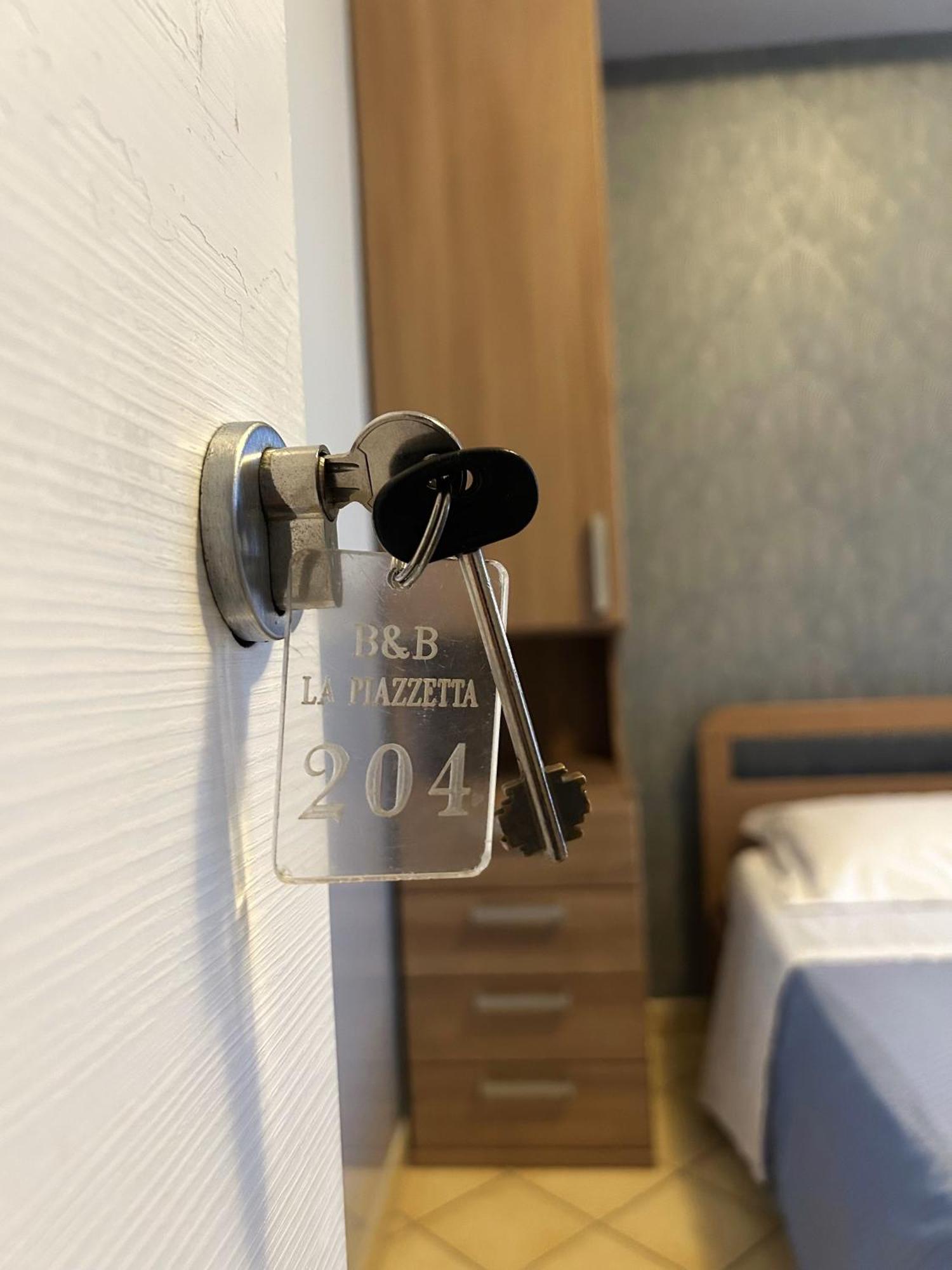 지아르디니낙소스 La Piazzetta B&B 외부 사진