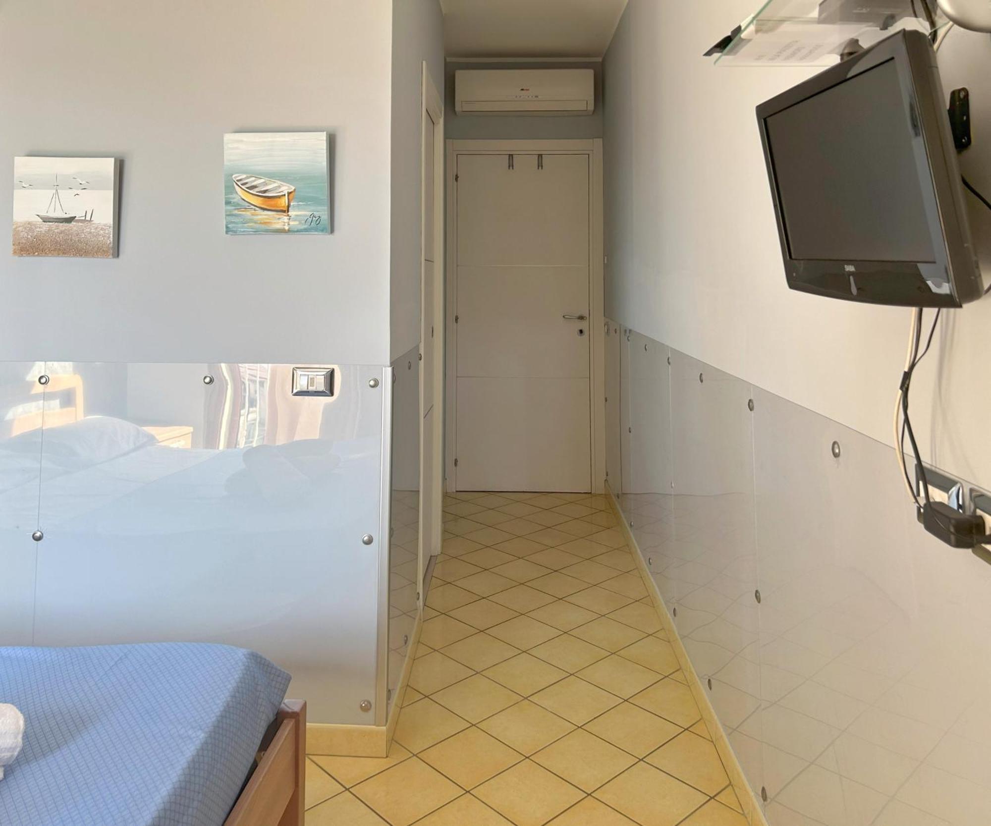 지아르디니낙소스 La Piazzetta B&B 외부 사진